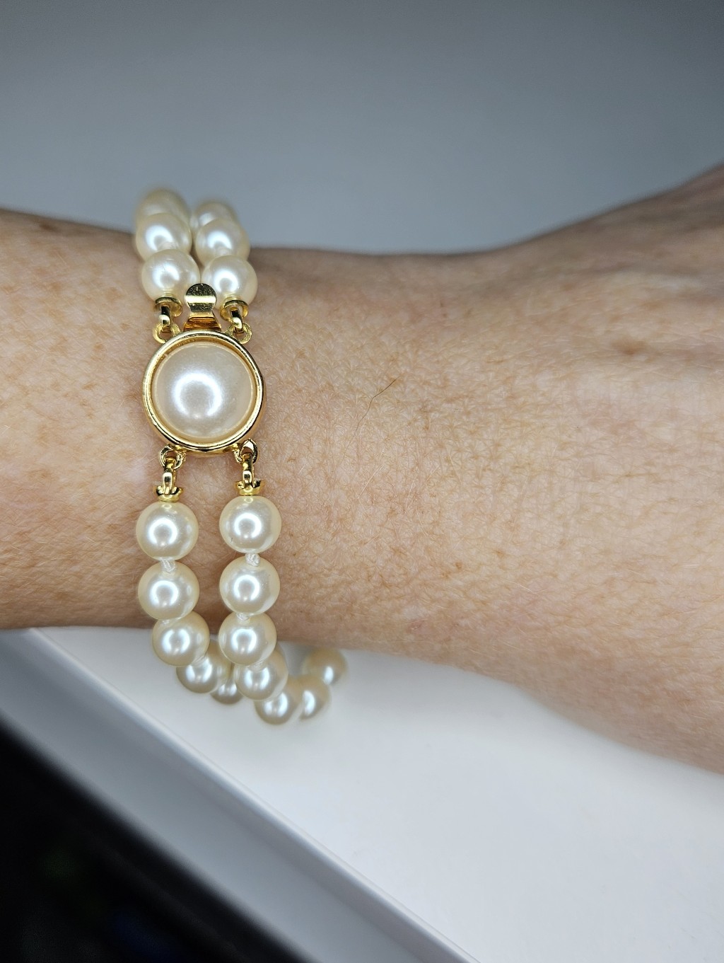 Vintage Elegant Glass Pearl Bracelet Double Strand With Box Clasp